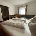 Guest house Hotel Die Metzgerstubn