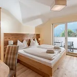 Hotel Die Metzgerstubn 3*