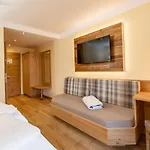 Hotel Die Metzgerstubn 3*