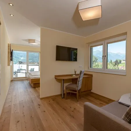 Πανσιόν Metzgerstubn 3*