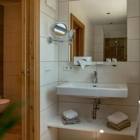 Hotel Die Metzgerstubn 3*