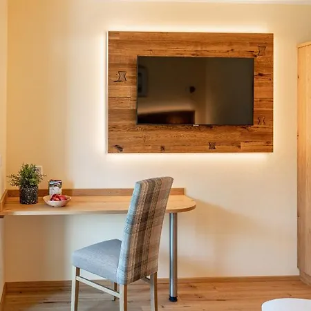 Metzgerstubn Πανσιόν 3*