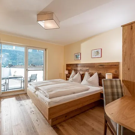Hotel Die Metzgerstubn 3*